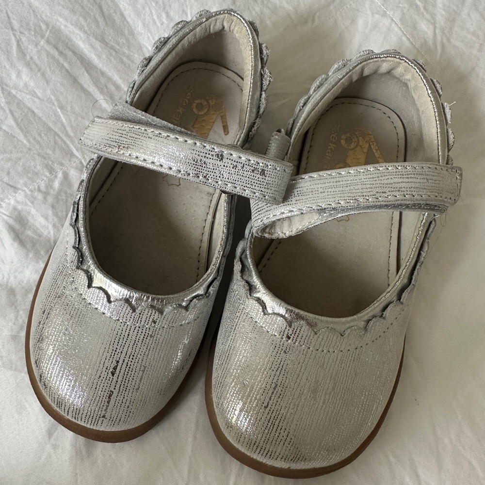 See Kai Run Silver Dress Shoes Size 10